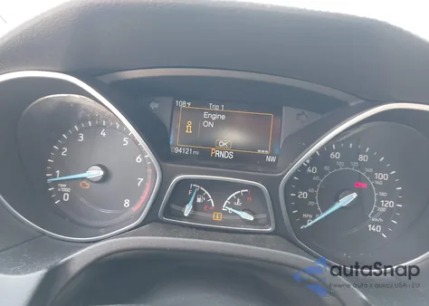 2015 Ford Focus Se z USA, uszkodzony, nr VIN 1FADP3F29FL252348